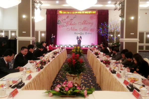 东兴市党政代表团赴越南芒街市拜年