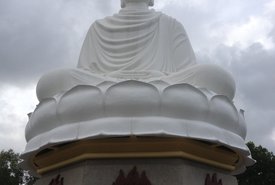 越南芽庄龙山寺