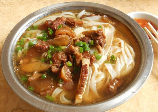 牛腩粉