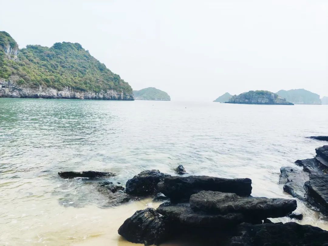 越南北部宝藏旅游目的地：下龙湾、吉婆岛、河内，最佳旅行时间大揭秘