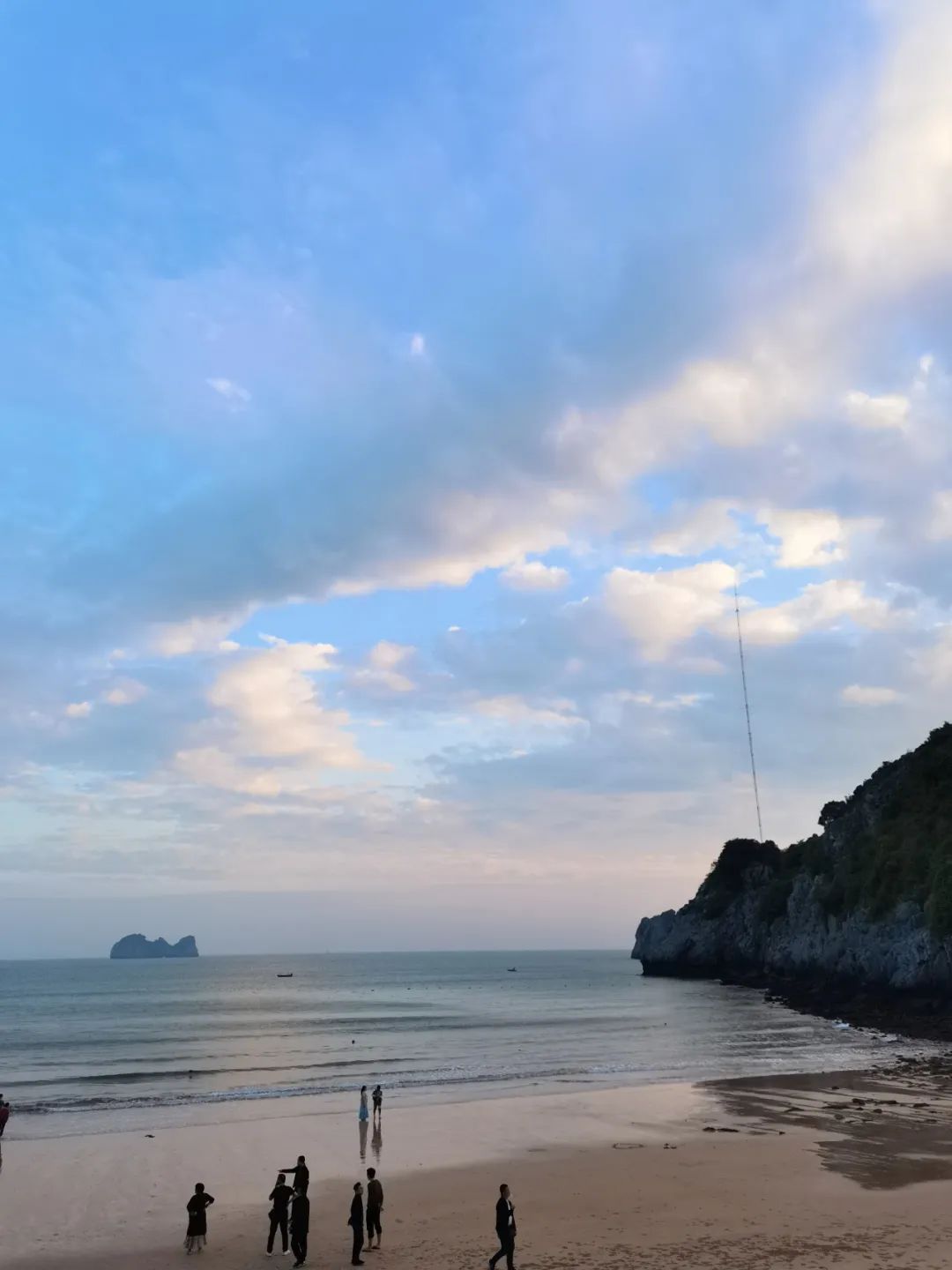 越南吉婆岛：畅享海滩美食盛宴，纵览北部最佳避暑海岛风光