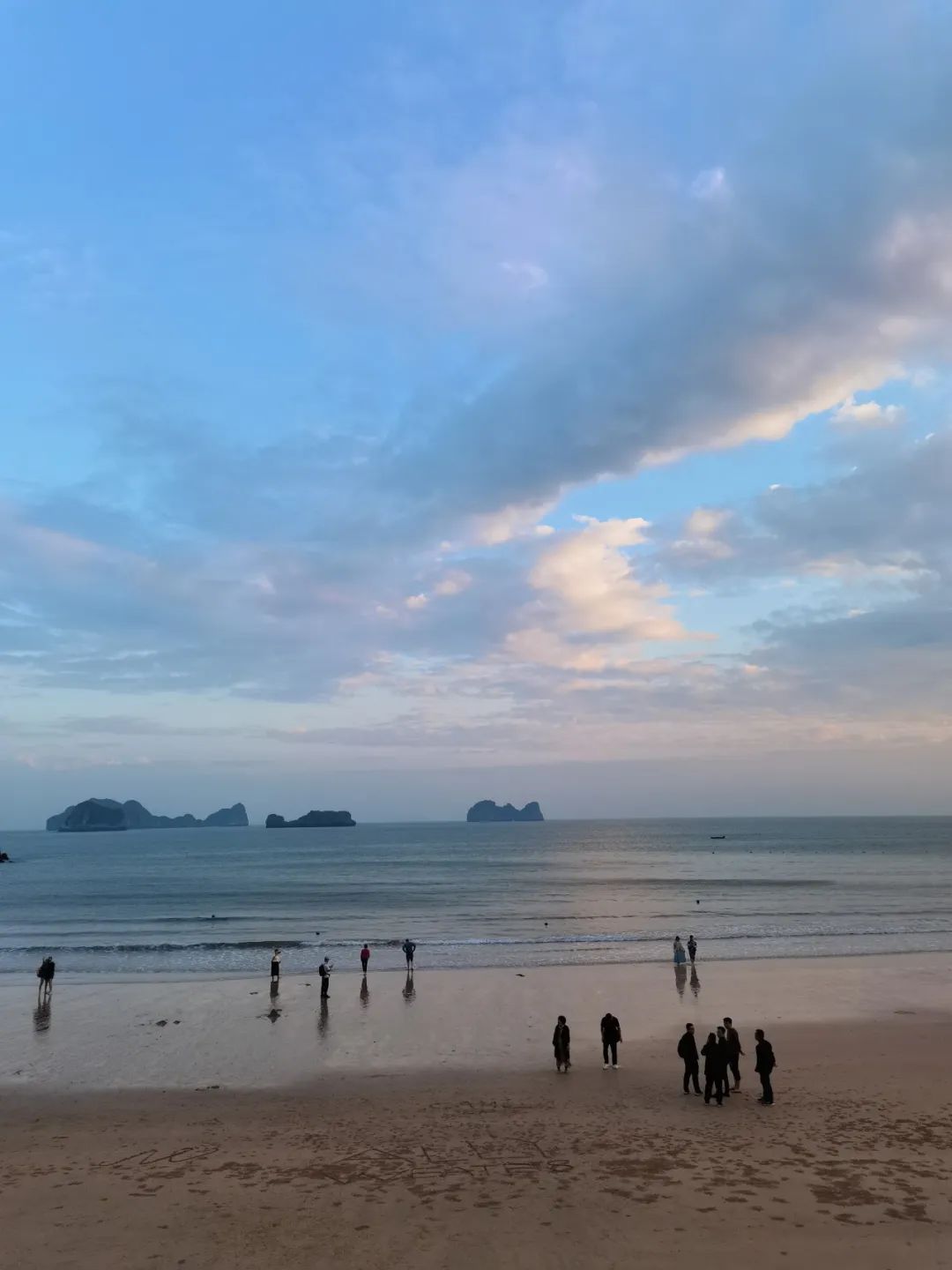 越南吉婆岛：畅享海滩美食盛宴，纵览北部最佳避暑海岛风光