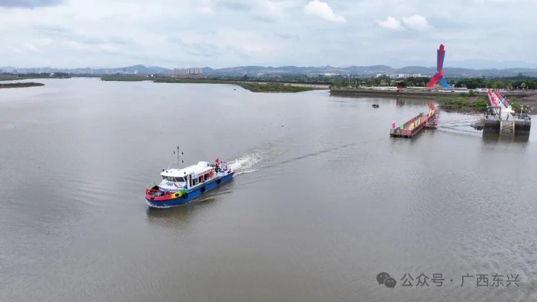 东兴中越界河风景区“游览边境足迹，传承红色基因”路线启动